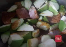 Chongming Green Eggplant Stewed Fish Recipe Illustration 8