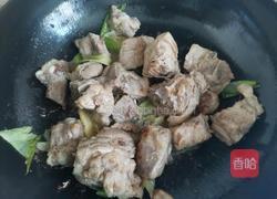 玉米排骨汤的做法图解5