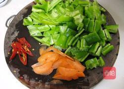 尖椒炒大肠的做法图解4