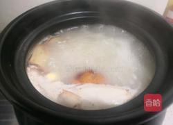 墨鱼莲子煲鸡汤的做法图解12