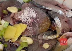 蒜香马鲛鱼的做法图解4