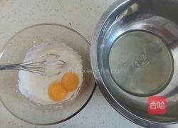 草莓抱抱卷的做法图解2