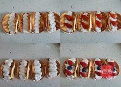 草莓抱抱卷的做法图解13