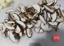耗油香菇的做法图解1