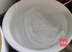鸡蛋干蒸粉丝的做法图解1