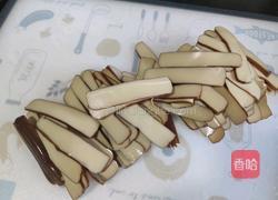 鸡蛋干蒸粉丝的做法图解2