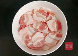 五花肉蒸土豆的做法图解2