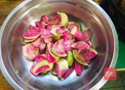 节日凉拌菜——糖醋心里美的做法图解1