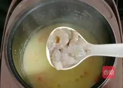 Illustration of how to make millet and shrimp porridge 12