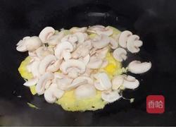 鸡蛋炒口蘑的做法图解5