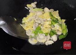 鸡蛋炒口蘑的做法图解8