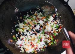香肠炒米饭的做法图解7
