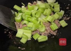 西芹炒牛肉的做法图解5