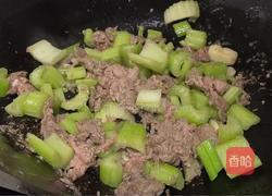 西芹炒牛肉的做法图解7