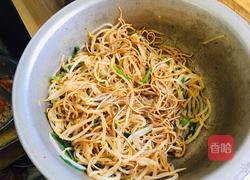 绿豆芽拌干丝的做法图解7