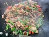 辣椒炒肉解馋下饭菜的做法[图]