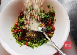 剁辣椒蒸鱼头的做法图解6