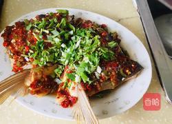 剁辣椒蒸鱼头的做法图解12