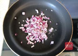 香菇木耳肉酱面（宝宝版）的做法图解3