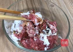 青椒炒牛肉片的做法图解3