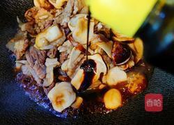 姬松茸炒肉片的做法图解5