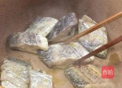 蒜煎带鱼的做法图解8