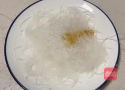 Illustration of how to make steamed squid with vermicelli 3