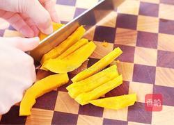 奶香南瓜布丁的做法图解2