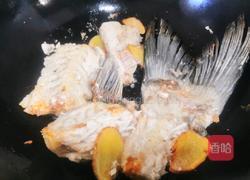 芹根鱼骨汤的做法图解6