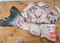 干煸鱼片的做法图解1