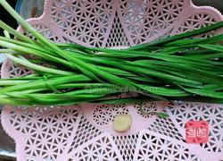 青韭炒蚬肉的做法图解2