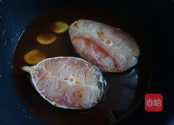  莴笋炖鱼 的做法图解8