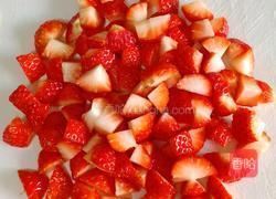 草莓奶冻杯的做法图解5