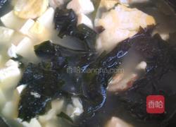 裙带菜虾仁鸡蛋豆腐汤的做法图解6