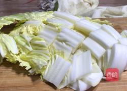 虾皮枸杞溜白菜的做法图解1