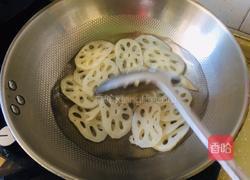 糖醋藕片的做法图解3