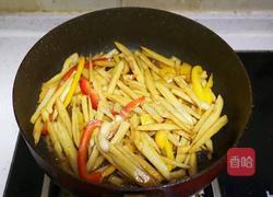 下饭快手小炒蚝油莲菜条❗️家常炒莲藕的做法图解7