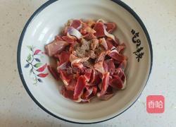 芹菜炒鸡胗的做法图解4