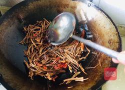 红烧肉焖菜树菇的做法图解7