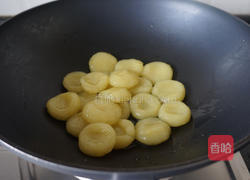 荠菜炒土豆疙瘩的做法图解11