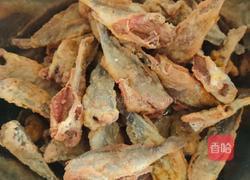 骨头都酥了的炸小黄花鱼的做法图解9