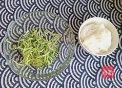 黄瓜拌粉丝的做法图解2