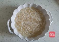 香菇鸡丁米线的做法图解12