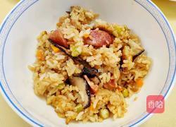 家常电饭煲版广式腊肠煲仔饭的做法图解5