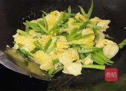 鸡蛋炒芦笋的做法图解8