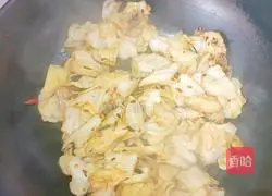 Illustration of how to make spicy and sour cabbage 5