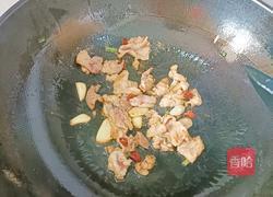 芹菜炒肉的做法图解3