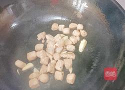 豆泡烧肉的做法图解2