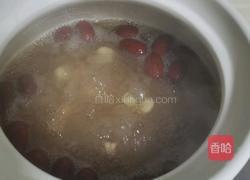 银耳莲子羹的做法图解2