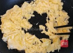 金雀花炒蛋的做法图解6